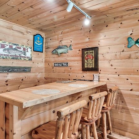 Spectacular Mtns Views With Private Hot Tub With Pool Table And Private Pond Villa Sevierville Exterior photo